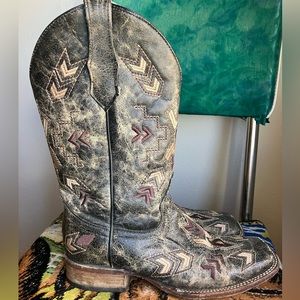Handcrafted Circle G Cowboy Boots